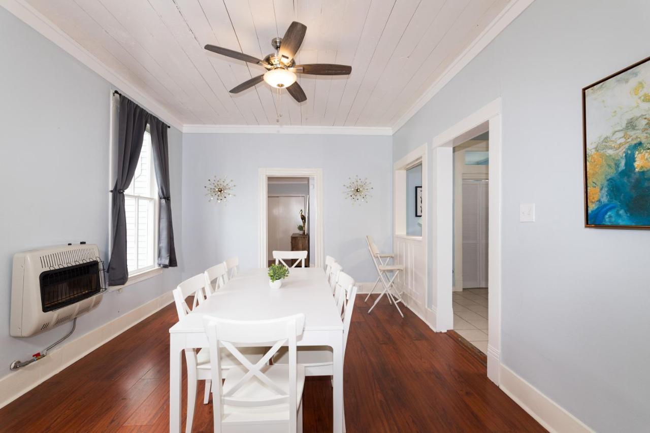 Beautiful Two-Story In Central Galveston, Short Walk To Beach, Near Downtown! | Seas The Breeze Villa Exterior foto